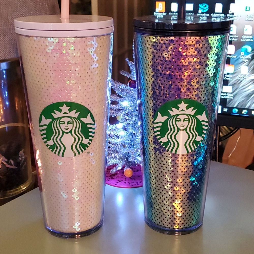 BNWT set of 2 Starbucks 2020 Holiday Tumblers